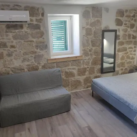 Stone Apartment Split