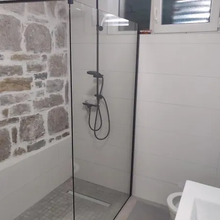 Apartament Stone *