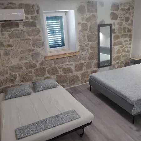 Appartement Stone Split